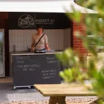 Auszeit 27 - Glampingzelte مكان تخييم *
